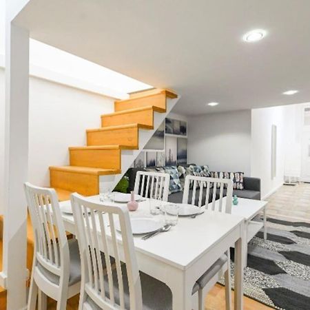 Lovely Studio Flat In Damjanich Street - Leonard Budapest Bagian luar foto